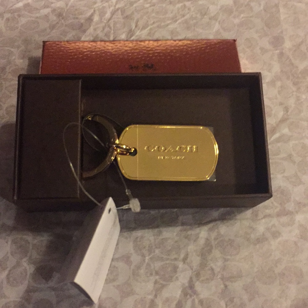 💥HOST PICK💥COACH KEYCHAIN w/BOX (NWT) - Picture 2 of 6